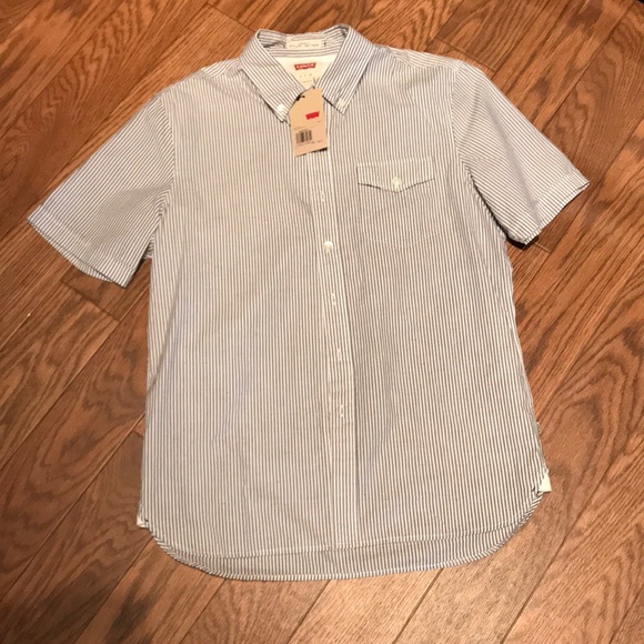 Levi's Other - Levi's Shirt Grey / White Button up Size Small